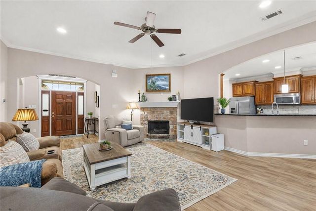 2600 Forest Oaks Drive, College Station, TX 77845