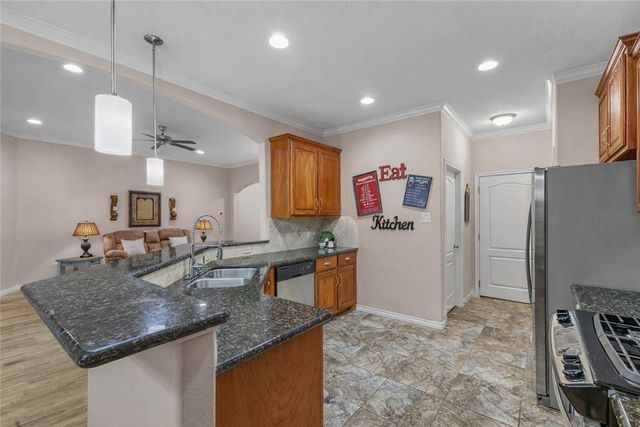 2600 Forest Oaks Drive, College Station, TX 77845