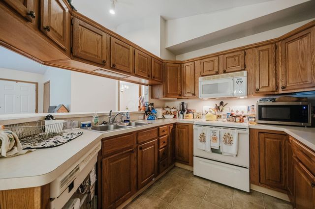 4100 Castel Drive, Groveport, OH 43125