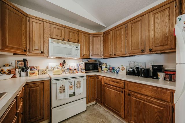 4100 Castel Drive, Groveport, OH 43125