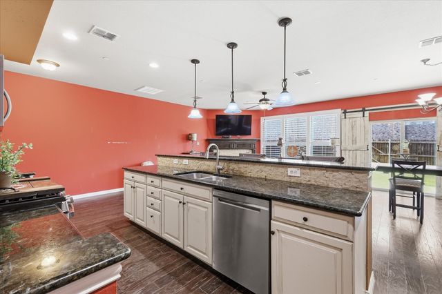 399 Dublin Street, Lewisville, TX 75067