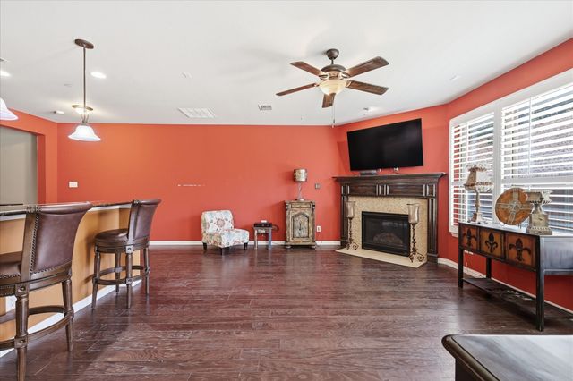 399 Dublin Street, Lewisville, TX 75067