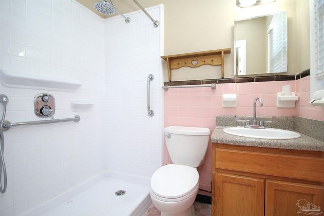 4810 E Creighton Rd, Pensacola, FL 32504