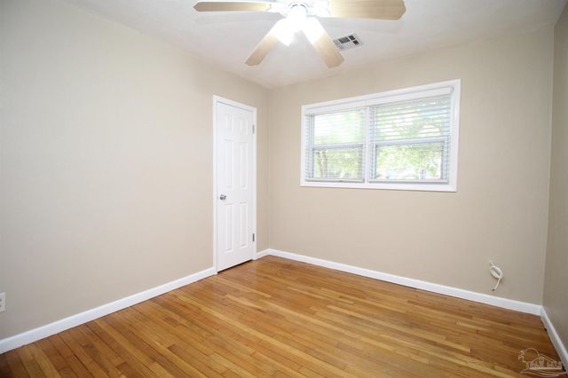 4810 E Creighton Rd, Pensacola, FL 32504