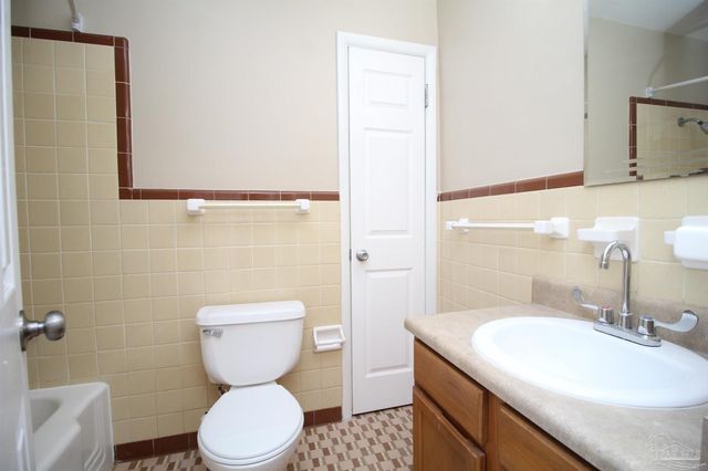 4810 E Creighton Rd, Pensacola, FL 32504