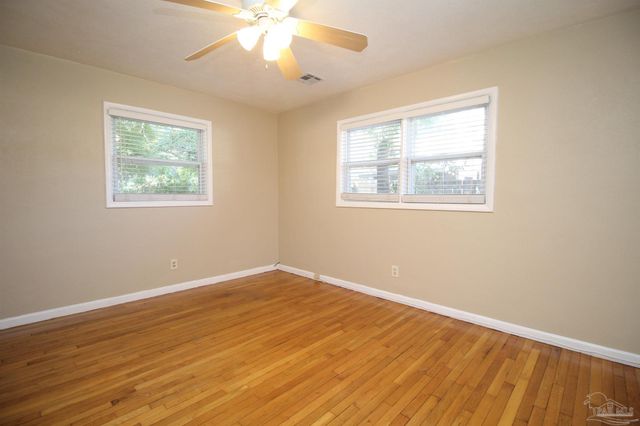 4810 E Creighton Rd, Pensacola, FL 32504