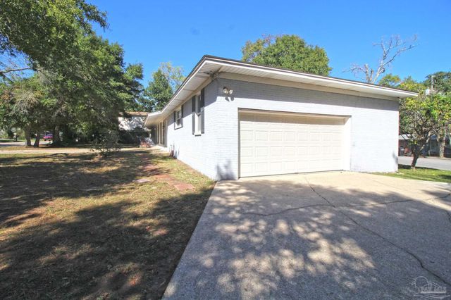 4810 E Creighton Rd, Pensacola, FL 32504