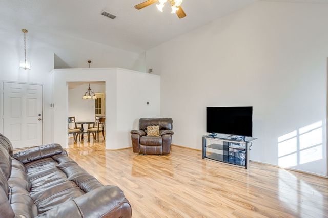 1200 Windy Meadows Drive, Burleson, TX 76028