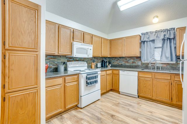 1200 Windy Meadows Drive, Burleson, TX 76028