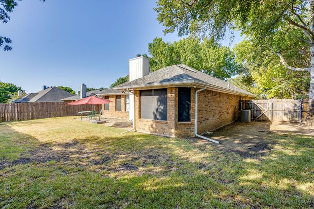1200 Windy Meadows Drive, Burleson, TX 76028