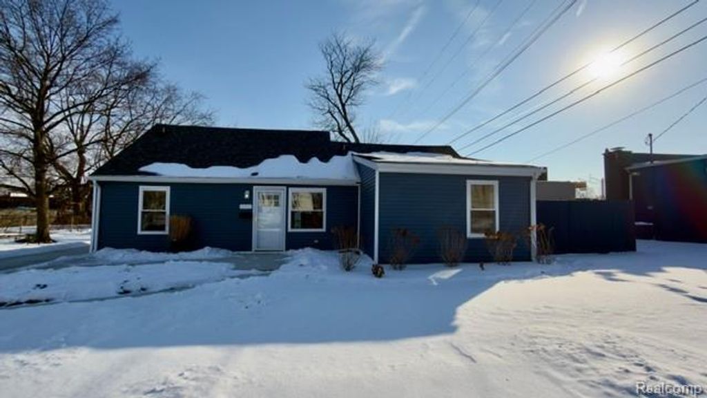 5634 Arcola Avenue, Garden City, MI 48135