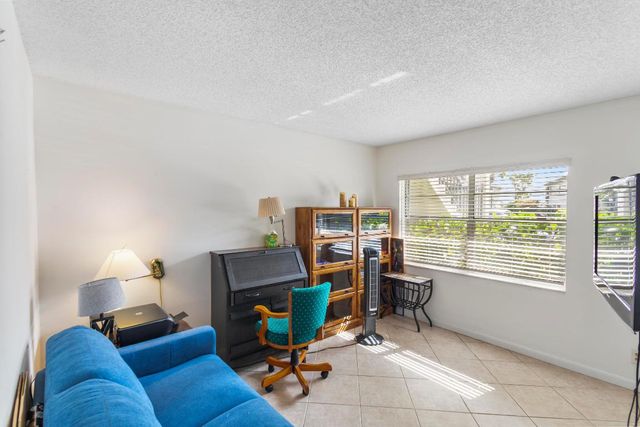 5620 Spindle Palm Court B, Delray Beach, FL 33484