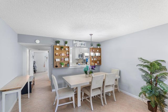 5620 Spindle Palm Court B, Delray Beach, FL 33484