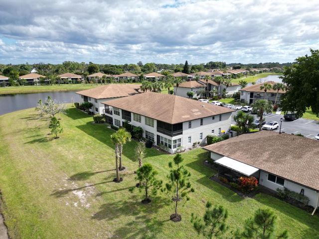 5620 Spindle Palm Court B, Delray Beach, FL 33484