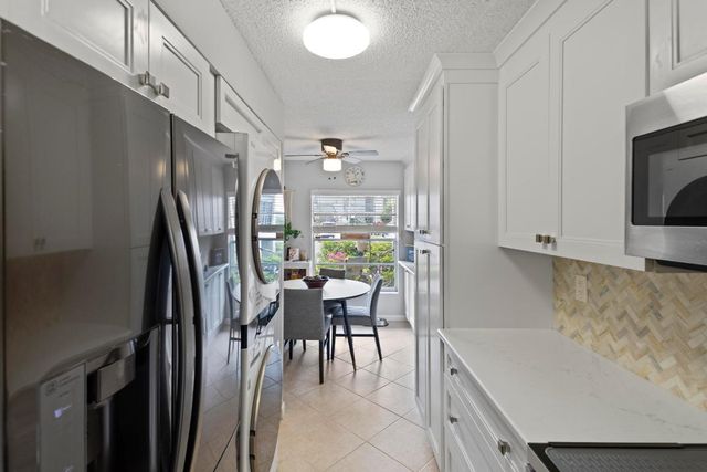 5620 Spindle Palm Court B, Delray Beach, FL 33484