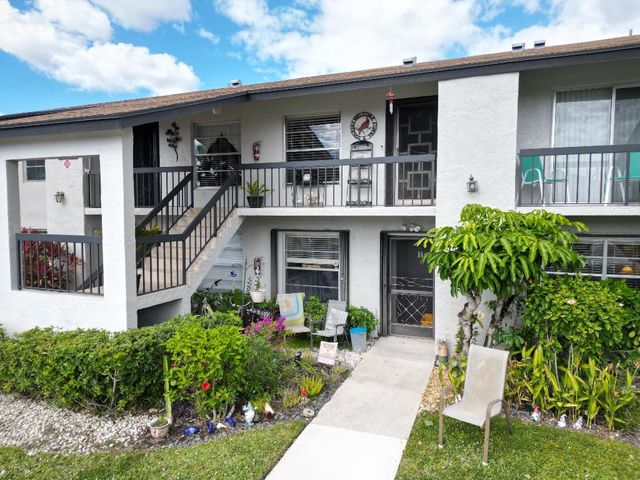 5620 Spindle Palm Court B, Delray Beach, FL 33484