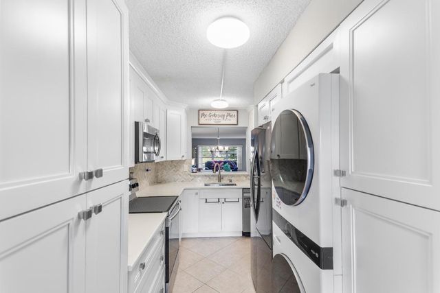 5620 Spindle Palm Court B, Delray Beach, FL 33484