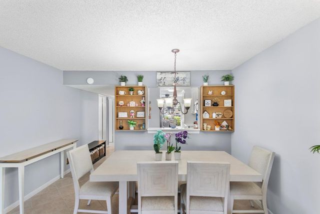 5620 Spindle Palm Court B, Delray Beach, FL 33484