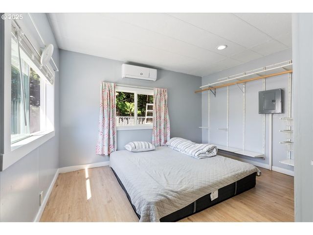 10405 Sw DENNEY Rd 90, Beaverton, OR 97008