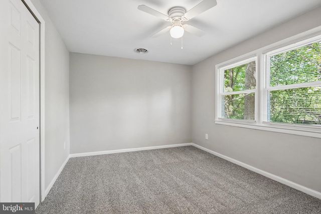 143 APPLE AVE, Bellmawr, NJ 08031