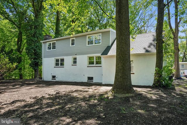 143 APPLE AVE, Bellmawr, NJ 08031