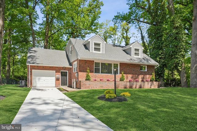 143 APPLE AVE, Bellmawr, NJ 08031