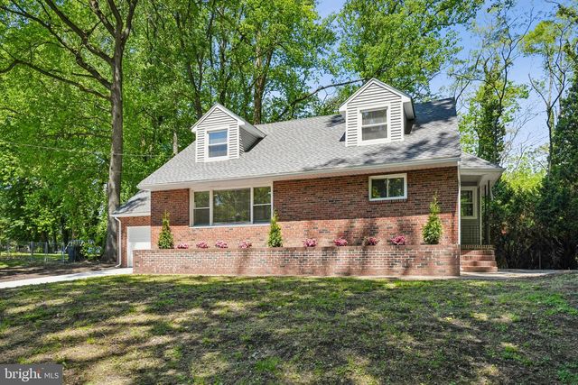 143 APPLE AVE, Bellmawr, NJ 08031