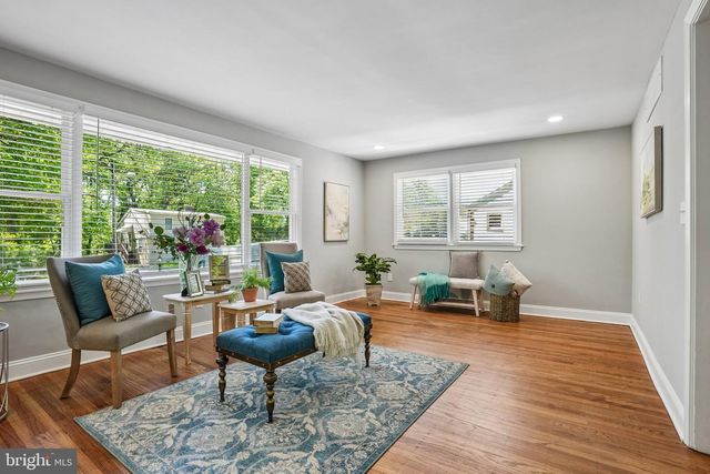 143 APPLE AVE, Bellmawr, NJ 08031
