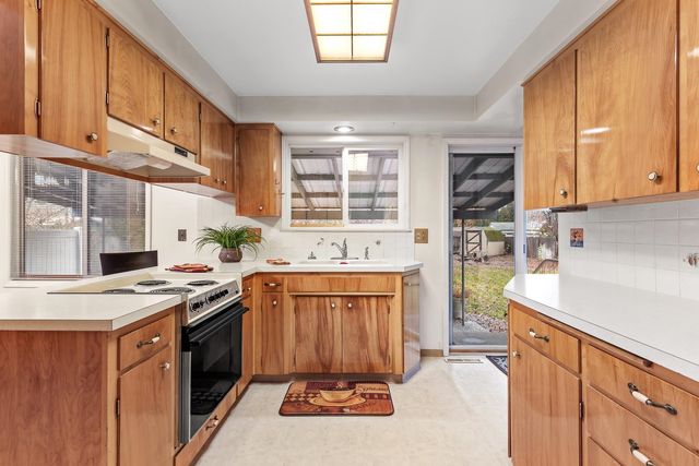 2912 S Wilbur Rd, Spokane Valley, WA 99206