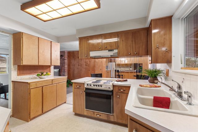 2912 S Wilbur Rd, Spokane Valley, WA 99206