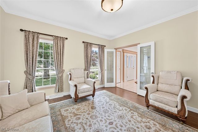 8753 Treetop Trail, Broadview Heights, OH 44147