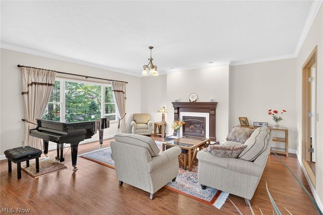 8753 Treetop Trail, Broadview Heights, OH 44147