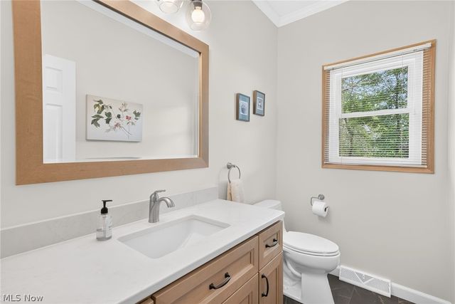 8753 Treetop Trail, Broadview Heights, OH 44147