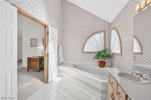 8753 Treetop Trail, Broadview Heights, OH 44147