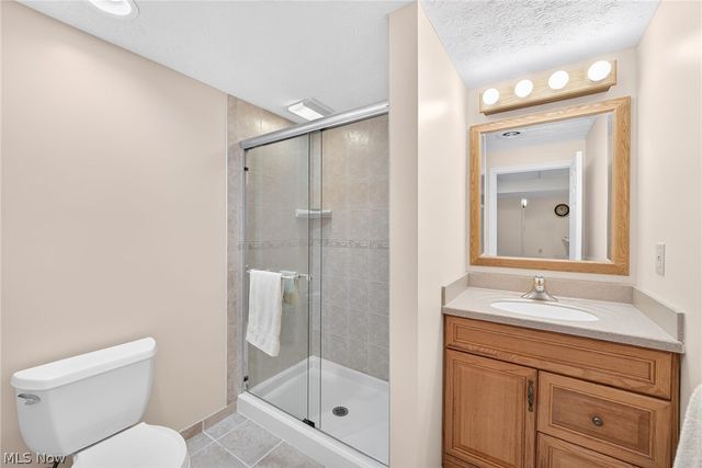 8753 Treetop Trail, Broadview Heights, OH 44147