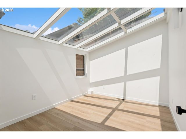 60 CONDOLEA Ter, Lake Oswego, OR 97035