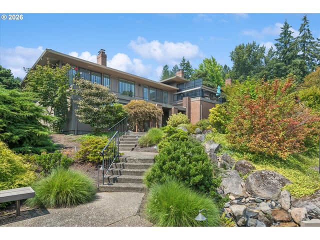 60 CONDOLEA Ter, Lake Oswego, OR 97035