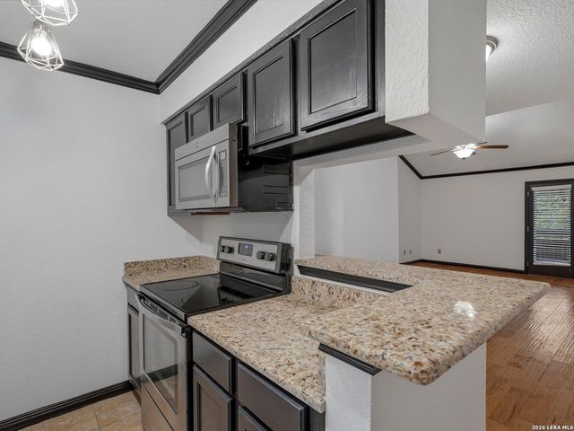 10955 Wurzbach Rd Apt 1008, San Antonio, TX 78230
