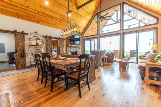 800 Mary King Mountain Drive, Murphy, NC 28906