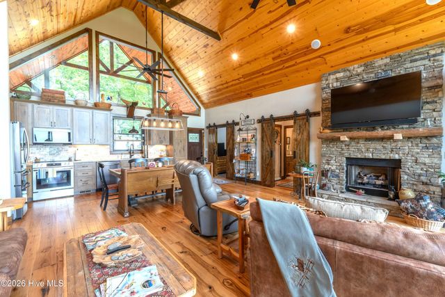 800 Mary King Mountain Drive, Murphy, NC 28906