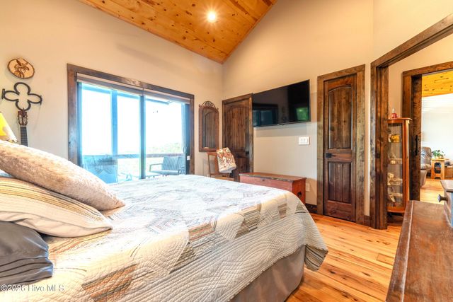 800 Mary King Mountain Drive, Murphy, NC 28906