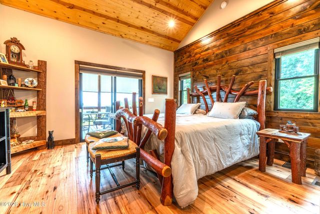 800 Mary King Mountain Drive, Murphy, NC 28906