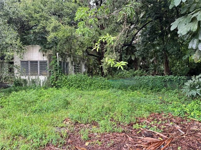 11305 NE 2nd Place, Miami, FL 33161