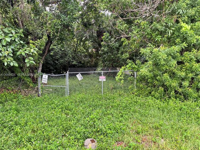 11305 NE 2nd Place, Miami, FL 33161