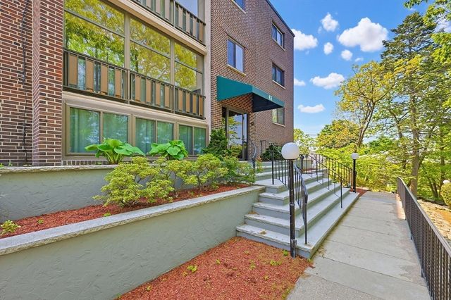 62 South St 1A, Quincy, MA 02169