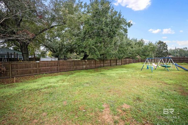 205 Woodsong Drive, Foley, AL 36535