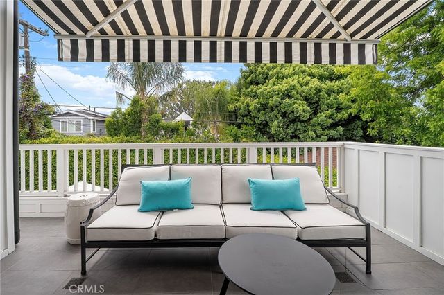 4365 N Kraft Avenue, Studio City, CA 91604
