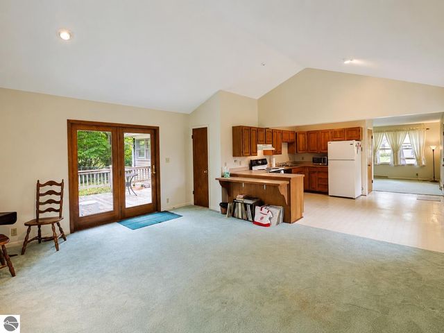 1817 Stockman, Mt Pleasant, MI 48858