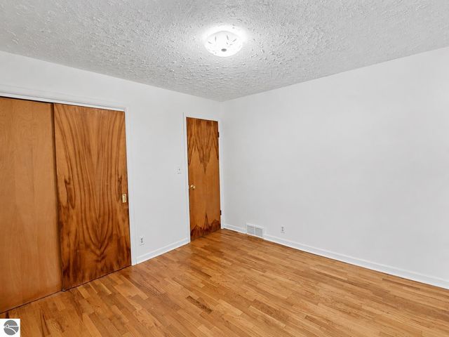 1817 Stockman, Mt Pleasant, MI 48858