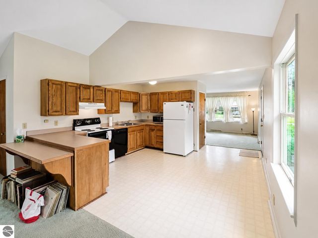 1817 Stockman, Mt Pleasant, MI 48858